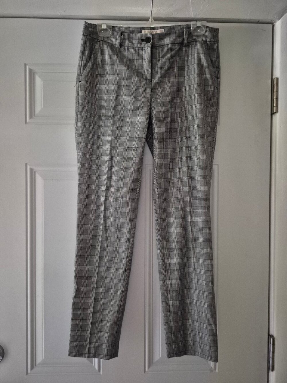 Michael Kors Pants. size 4.  small plaid design